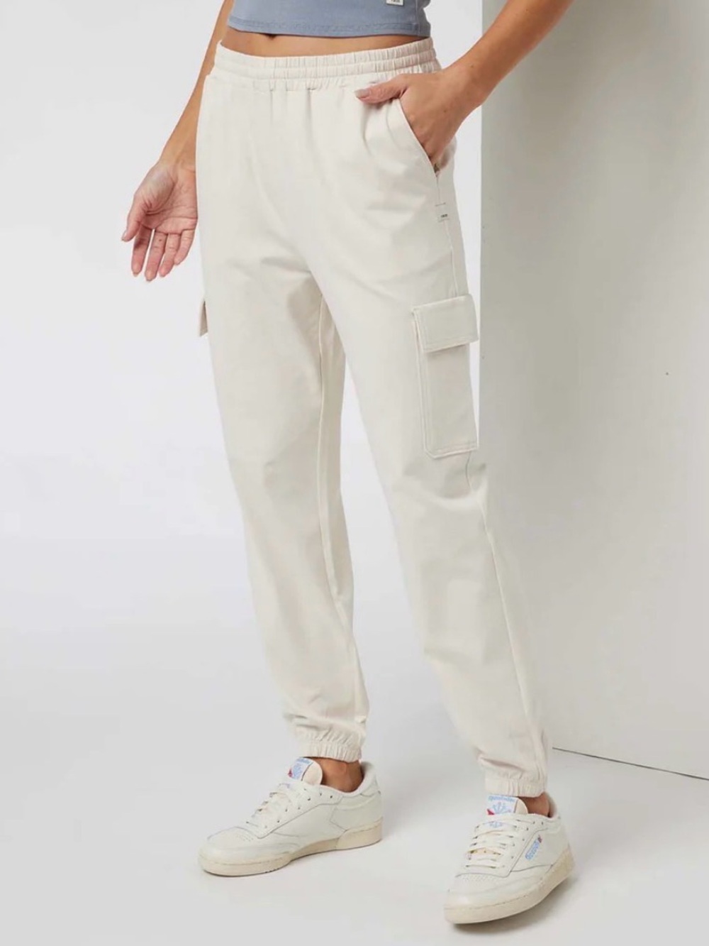 VUORI boyfriend cargo joggers
